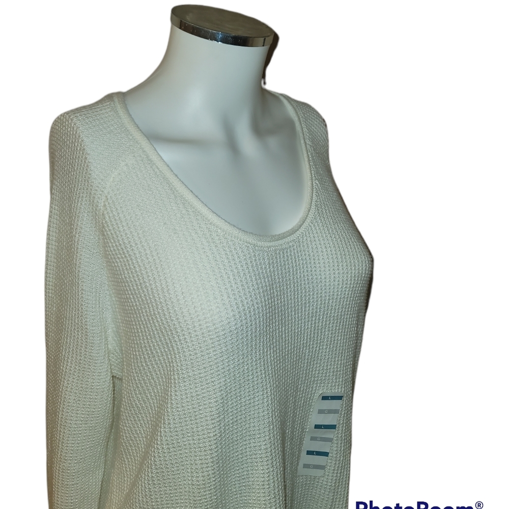 sweater - Picture 5 of 15
